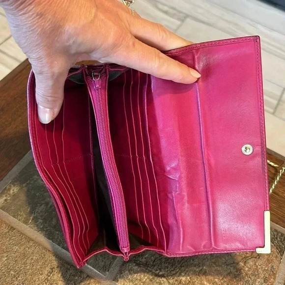 Gucci Guccisima Signature Monogram Canvas and Leather Long Wallet - Picture 4 of 16